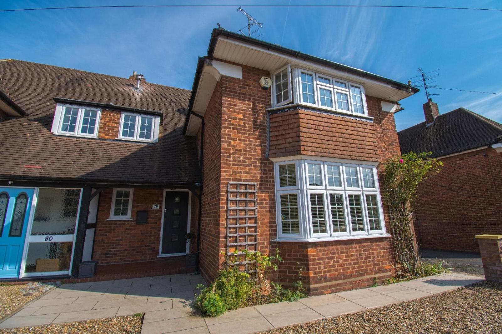 6 Bedroom With Hot Tub & Garden Holiday home Luton (Bedfordshire)