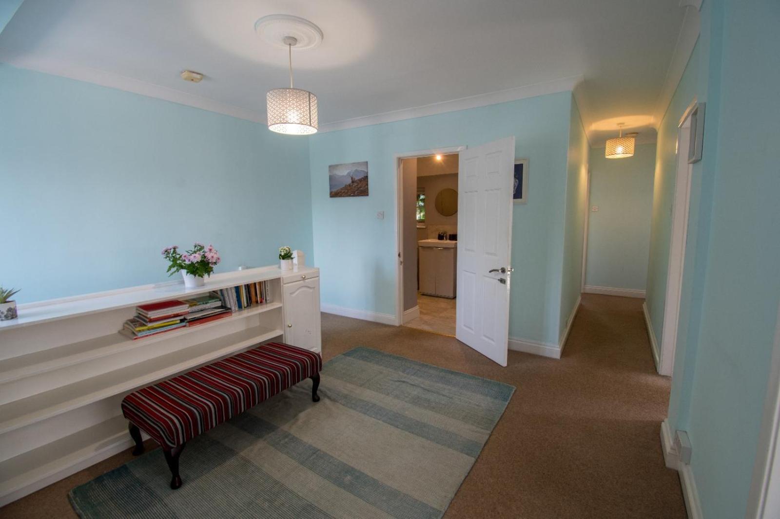Holiday home 6 Bedroom With Hot Tub & Garden